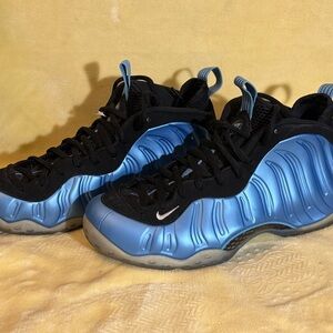 Nike Air Foamposite One- University Blue